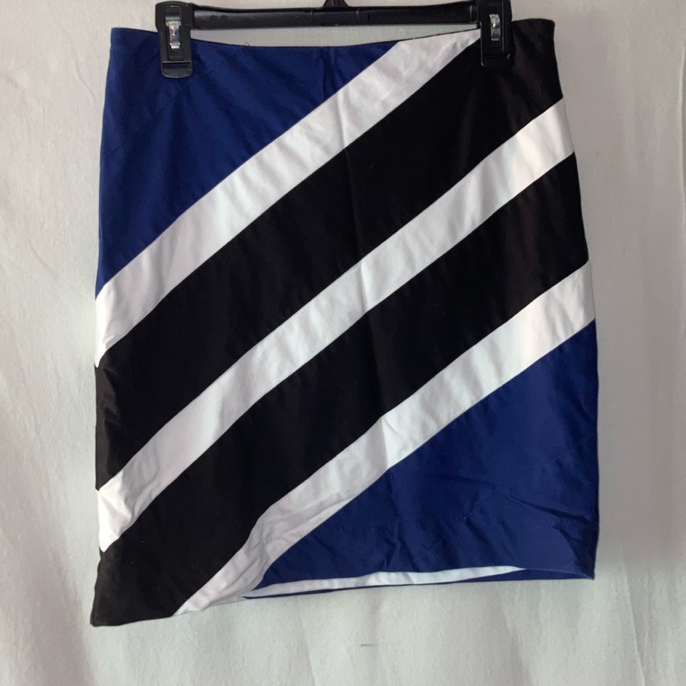 White House Black Market Skirt